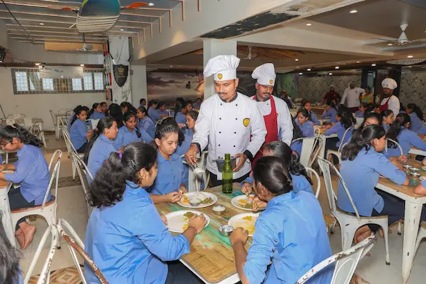 Smt. Pushpa Shamanur Mahalingappa CBSE School Hygienic Food