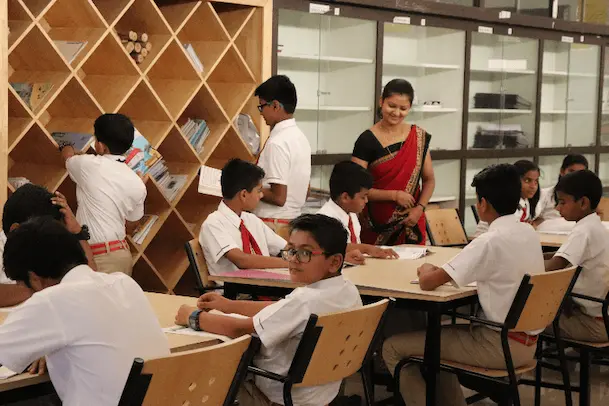 Smt. Pushpa Shamanur Mahalingappa CBSE School Library